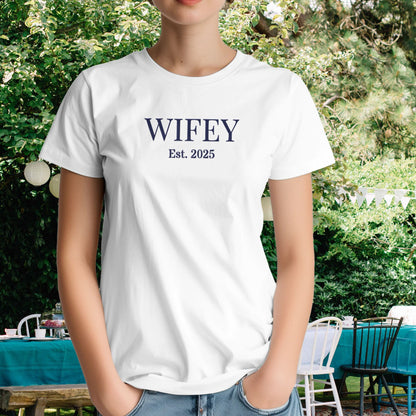 WIFEY - Embroidered T-shirt