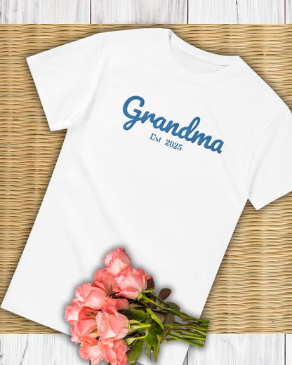 00123 Customizable Embroidered Grandma T-Shirt