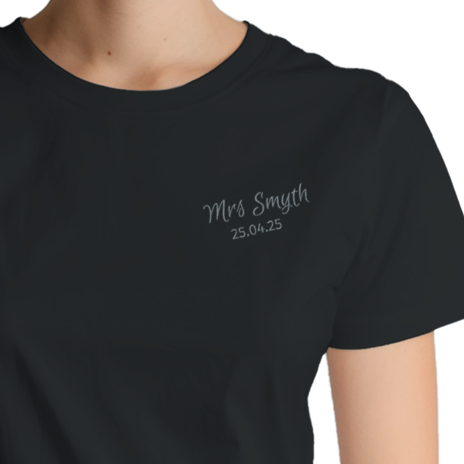 Mrs Minimalist - Embroidered T-Shirt